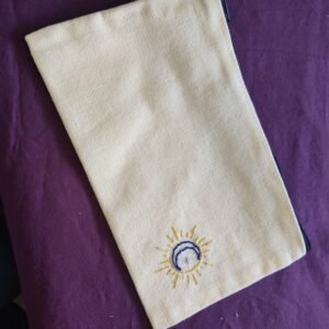 Atelier Broderie sur pochette – Samedi 11 juillet 15h00 – 16h00